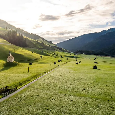 Bucherhof بيت ريفي *