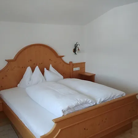 Bucherhof Inn *