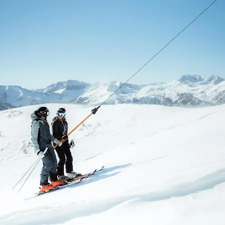 Bucherhof אוברטיליאך